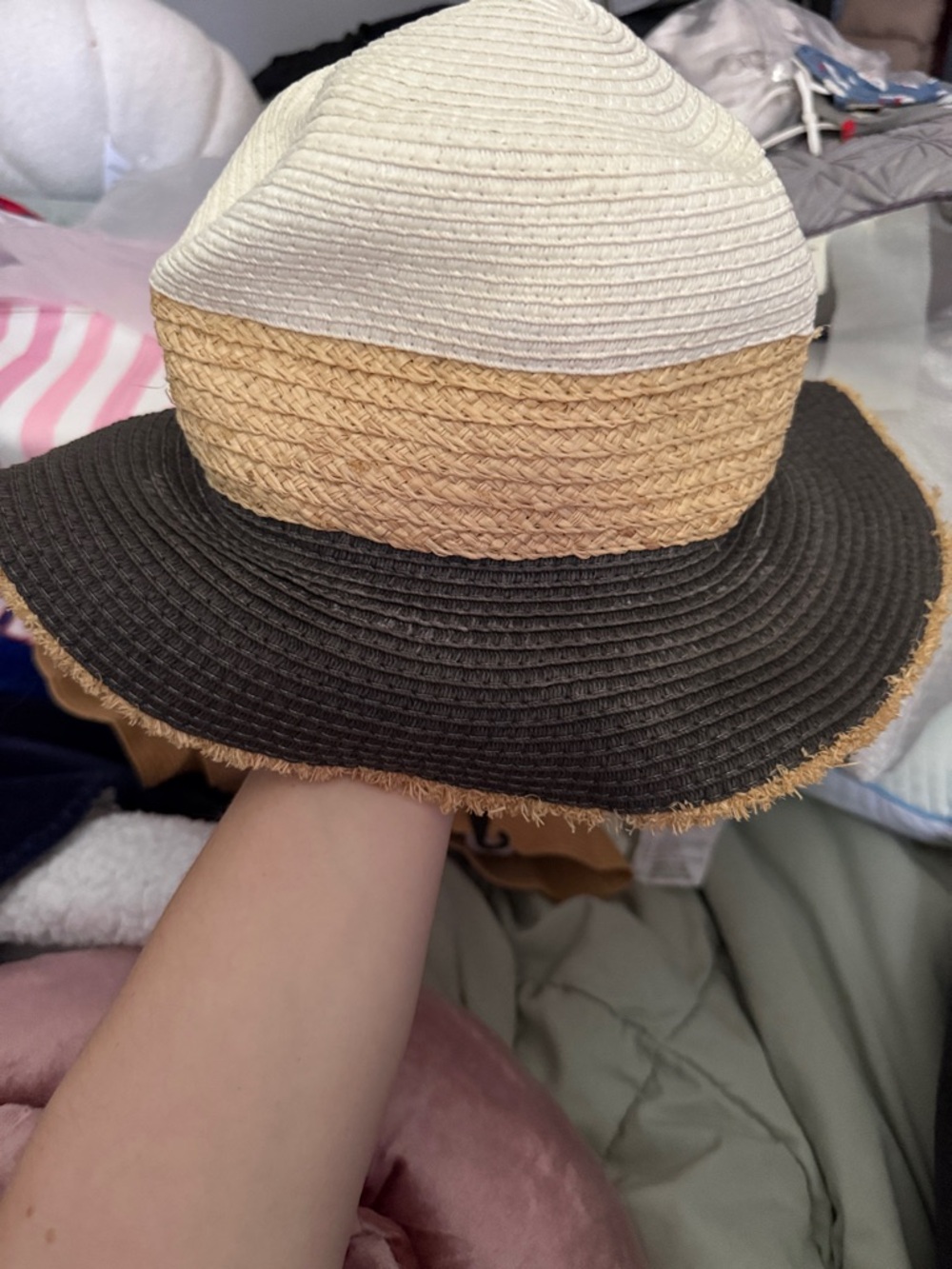 Steve Madden Tri-Color Straw Fedora - White, Tan & Black